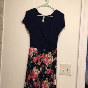 Cute ModCloth Jersey flora dress